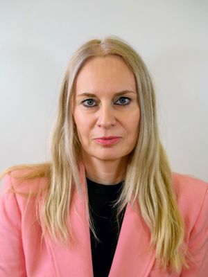 Conf. univ.dr. Cristina CÎRTIȚĂ-BUZOIANU